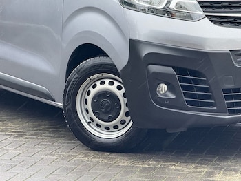 Used Vauxhall Vivaro 2022 for sale - 77135588: Photo