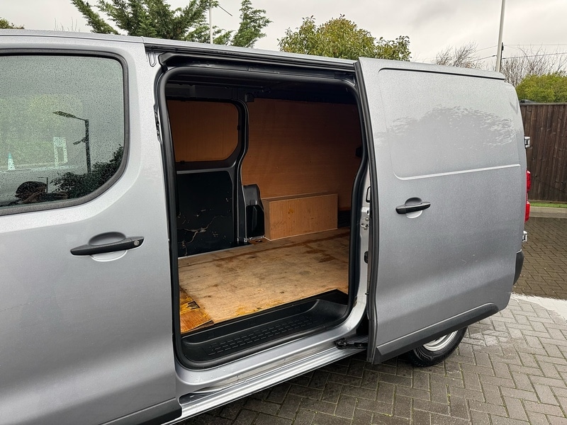 Used Vauxhall Vivaro 2022 for sale - 77135588: Photo 40