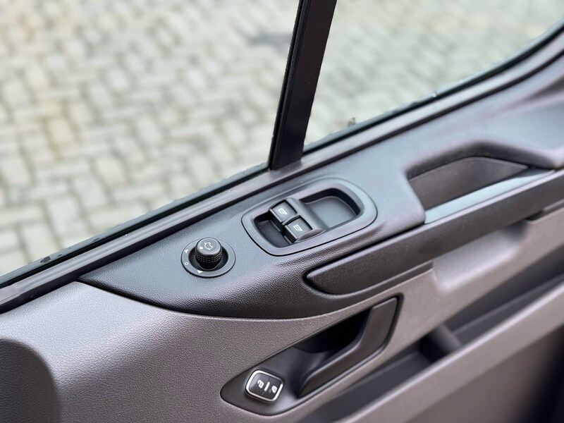 Used Ford Transit Custom 2022 for sale - 76618248: Photo 28