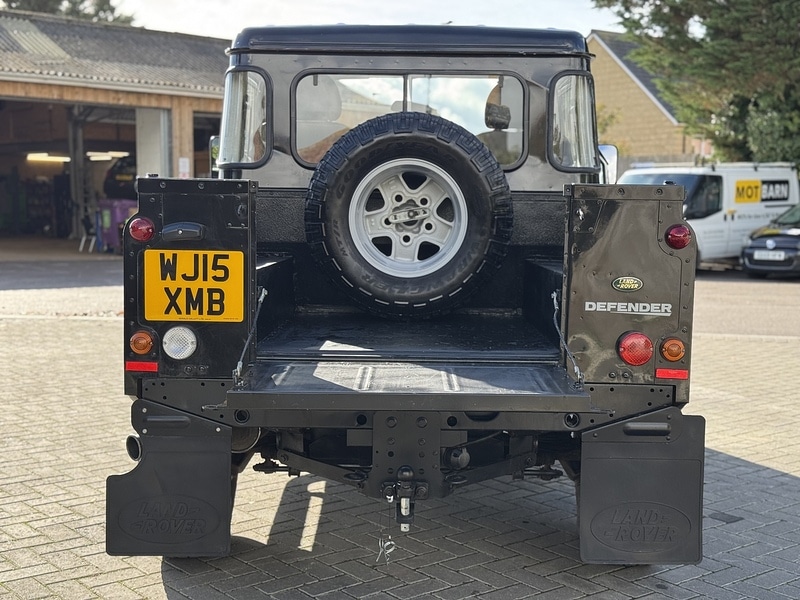 Used Land Rover Defender 90 2015 for sale - 76353040: Photo 12