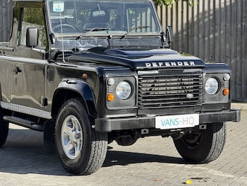 Used Land Rover Defender 2015 for sale - 76353040: Photo