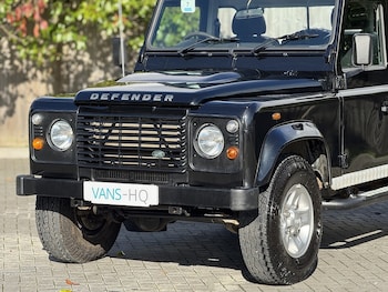 Used Land Rover Defender 2015 for sale - 76353040: Photo