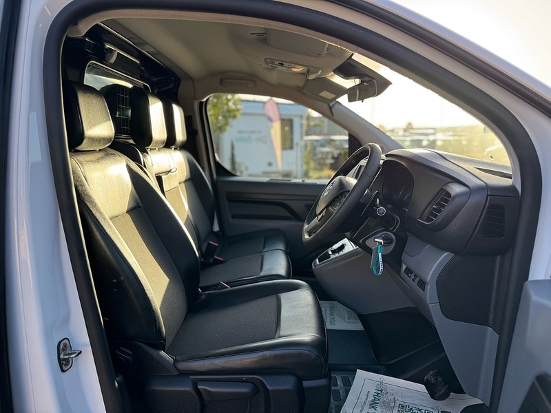 Used Vauxhall Vivaro 2021 for sale - 77162056: Photo 16