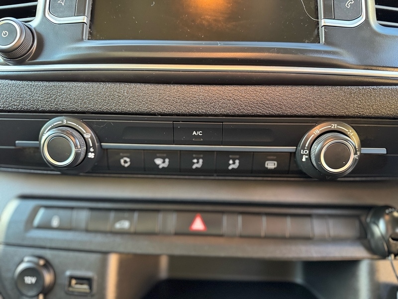 Used Vauxhall Vivaro 2021 for sale - 77162056: Photo 25