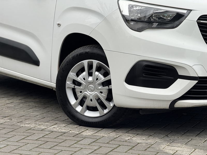 Used Vauxhall Combo 2020 for sale - 76454823: Photo 2