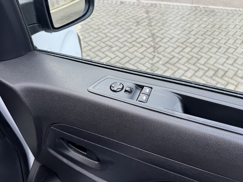 Used Peugeot Expert 2023 for sale - 76357102: Photo 28