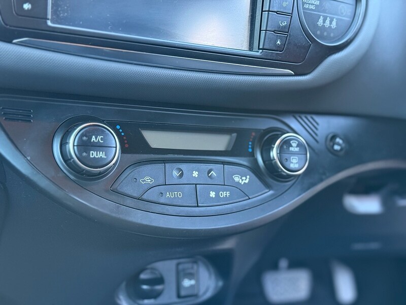 Used Toyota Yaris 2016 for sale - 77342304: Photo 19