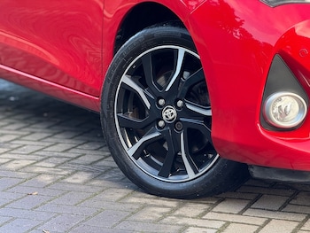 Used Toyota Yaris 2016 for sale - 77342304: Photo