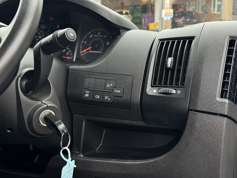 Used Peugeot Boxer 2024 for sale - 76968267: Photo 31