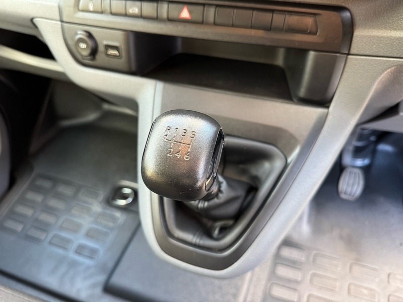 Used Vauxhall Vivaro 2022 for sale - 76628498: Photo 24