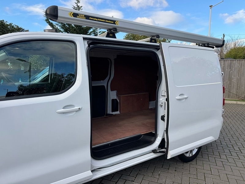 Used Vauxhall Vivaro 2022 for sale - 76628498: Photo 31