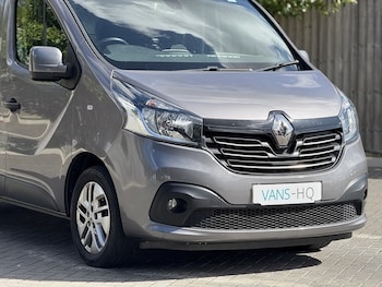 Used Renault Trafic 2017 for sale - 75871630: Photo