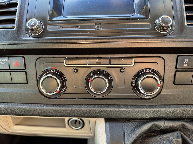 Used Volkswagen Transporter 2019 for sale - 76518501: Photo 24