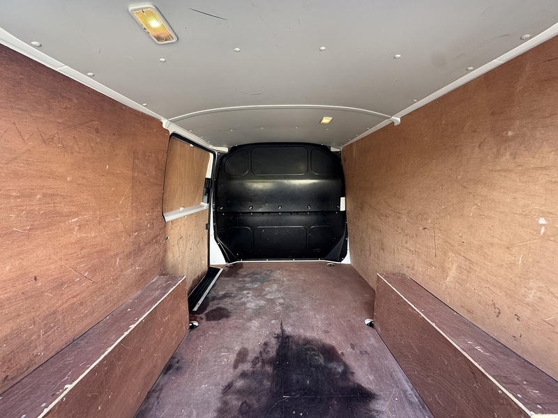 Used Volkswagen Transporter 2019 for sale - 76518501: Photo 41