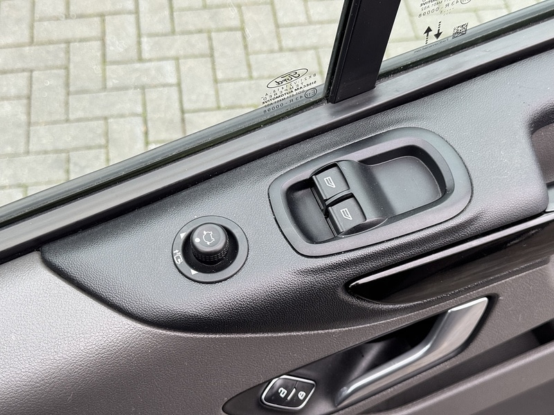 Used Ford Transit Custom 2021 for sale - 77085105: Photo 40