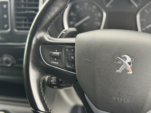 Used Peugeot Expert 2021 for sale - 76210960: Photo 23
