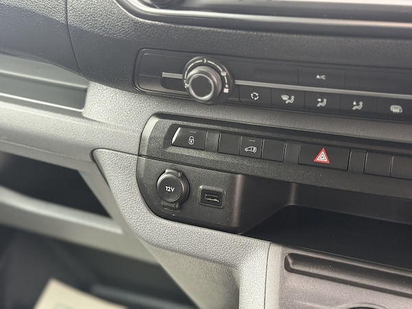 Used Peugeot Expert 2021 for sale - 76210960: Photo 27