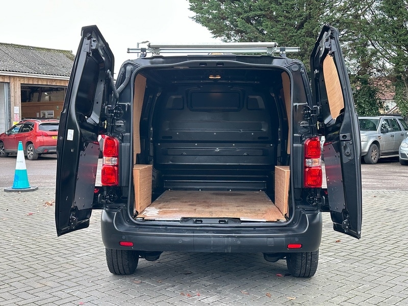 Used Vauxhall Vivaro 2022 for sale - 77902404: Photo 13