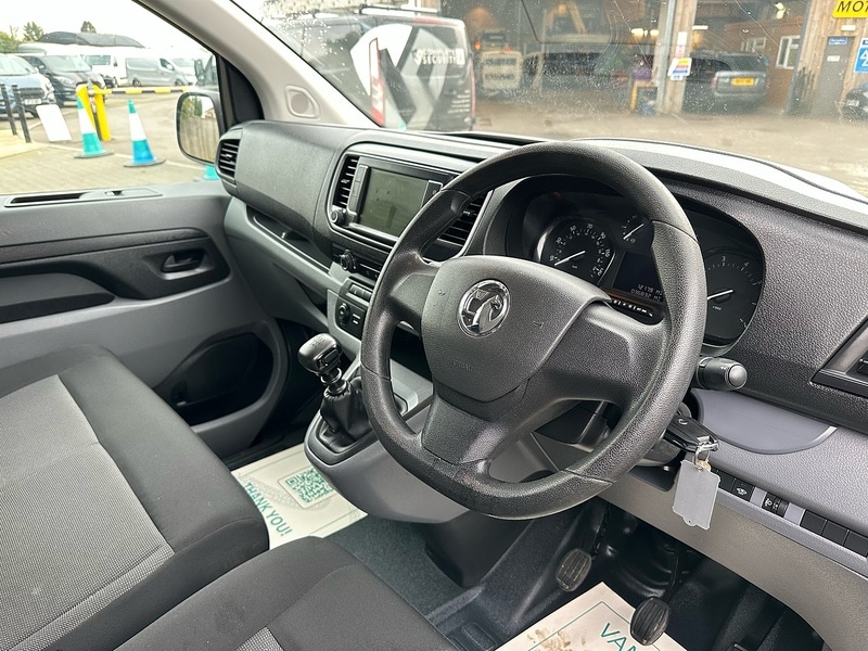 Used Vauxhall Vivaro 2022 for sale - 77902404: Photo 5