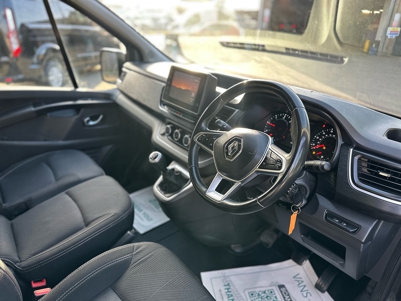 Used Renault Trafic 2022 for sale - 77085106: Photo 2