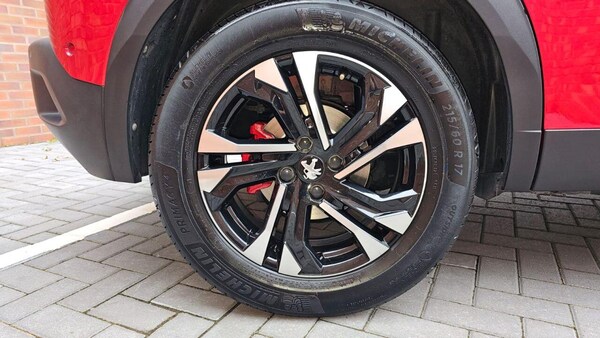 Used Peugeot E-2008 2021 for sale - 76158612: Photo 11