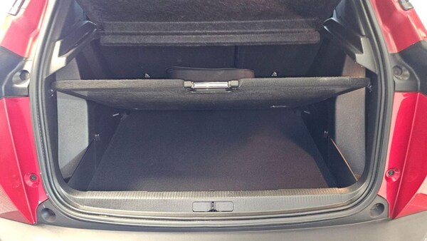 Used Peugeot E-2008 2021 for sale - 76158612: Photo 16