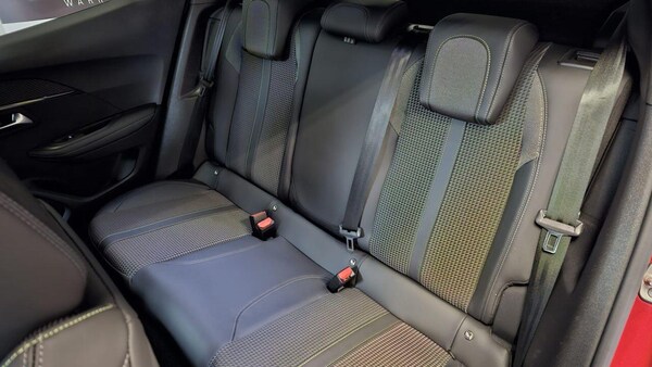 Used Peugeot E-2008 2021 for sale - 76158612: Photo 20
