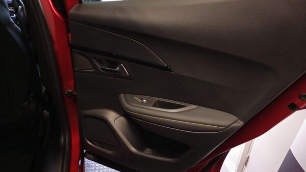 Used Peugeot E-2008 2021 for sale - 76158612: Photo 26