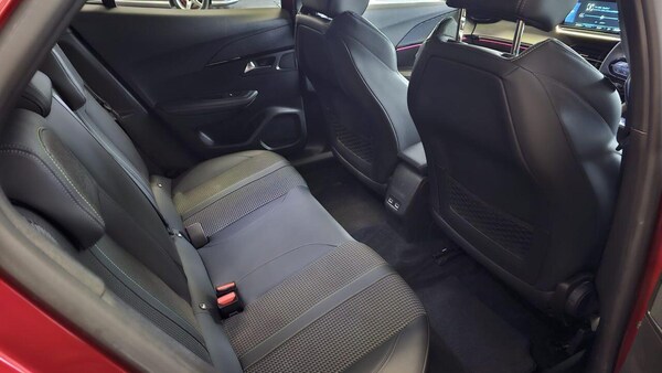 Used Peugeot E-2008 2021 for sale - 76158612: Photo 27