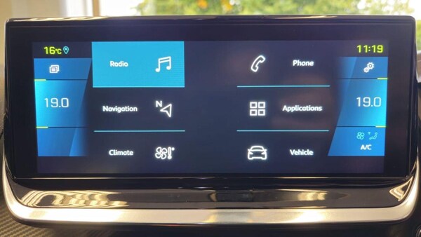 Used Peugeot E-2008 2021 for sale - 76158612: Photo 38