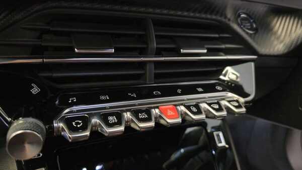 Used Peugeot E-2008 2021 for sale - 76158612: Photo 40