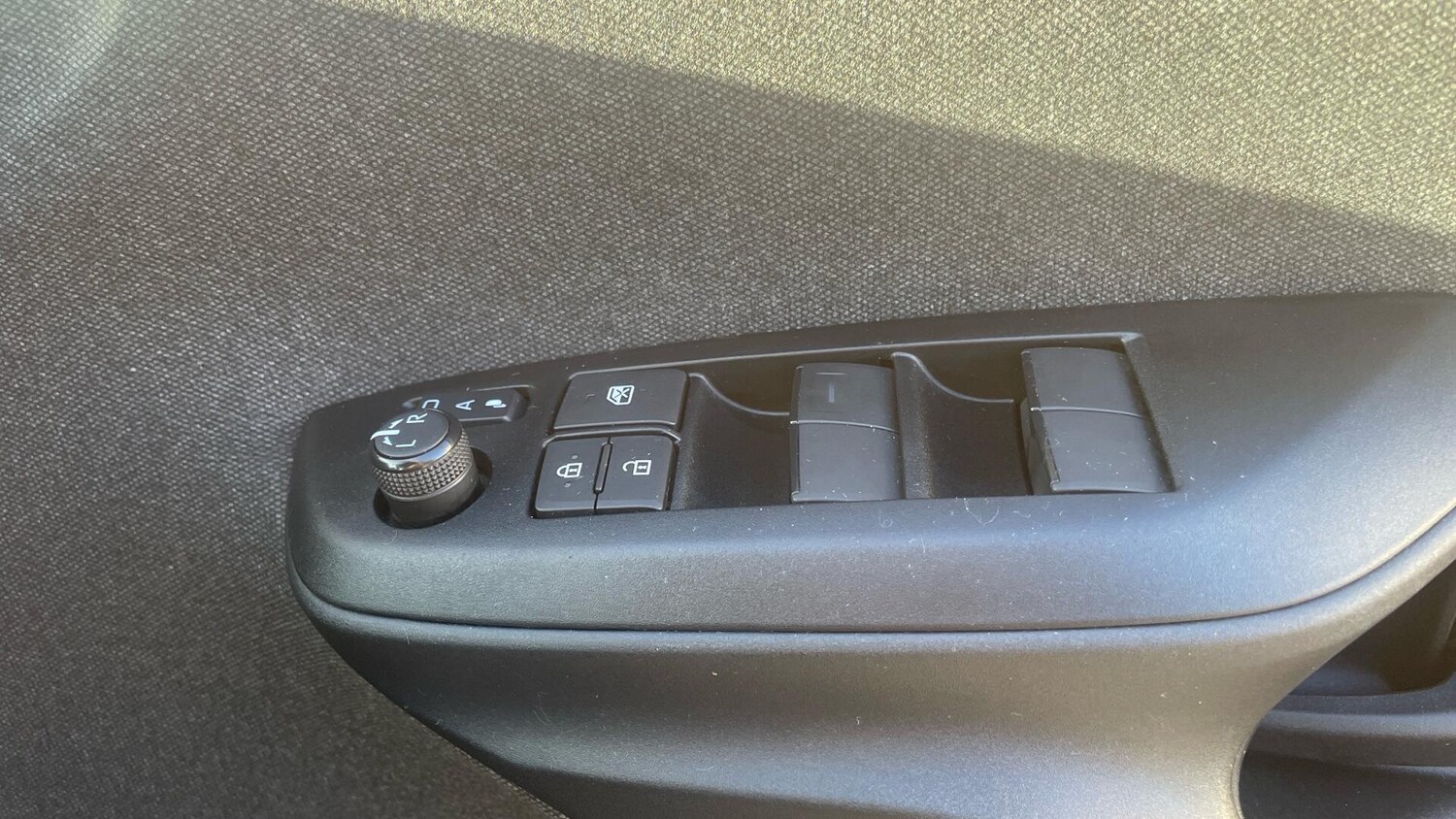 Used Toyota Yaris 2022 for sale - 76781709: Photo 25