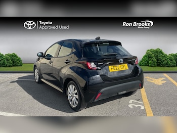 Used Toyota Yaris 2022 for sale - 78649237: Photo