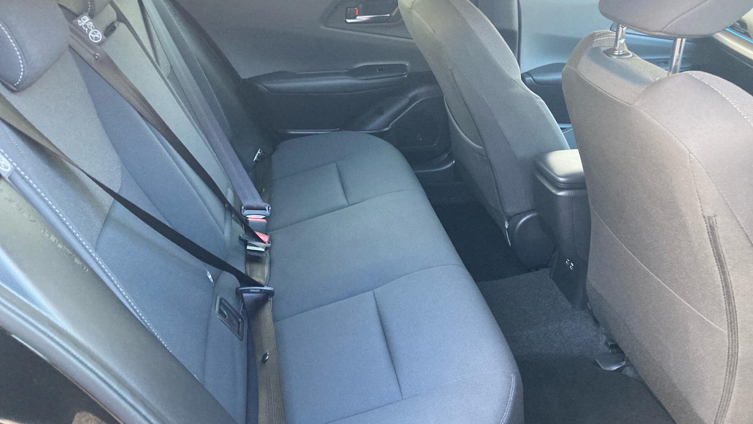 Used Toyota Prius 2024 for sale - 76936209: Photo 12