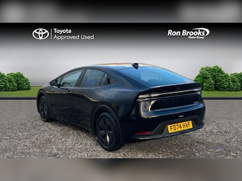 Used Toyota Prius 2024 for sale - 76936209: Photo