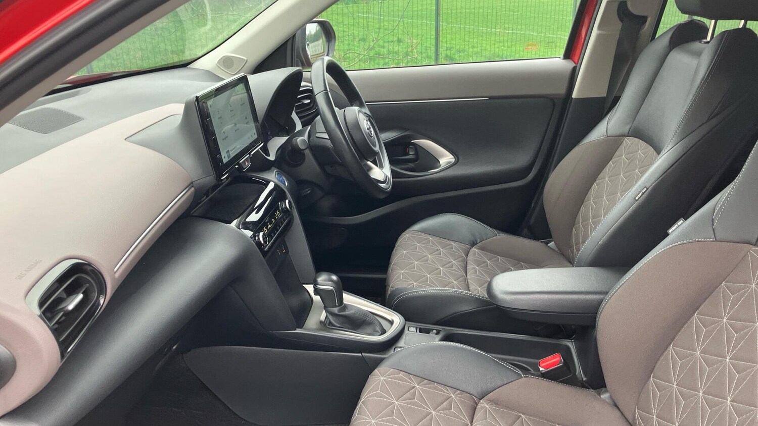 Used Toyota Yaris Cross 2022 for sale - 77839777: Photo 10