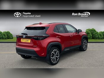 Used Toyota Yaris Cross 2022 for sale - 77839777: Photo