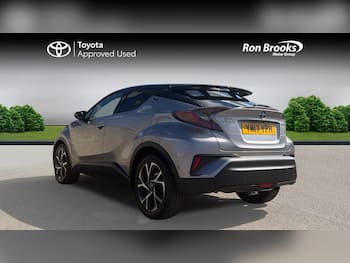 Used Toyota C-HR 2017 for sale - 79688487: Photo
