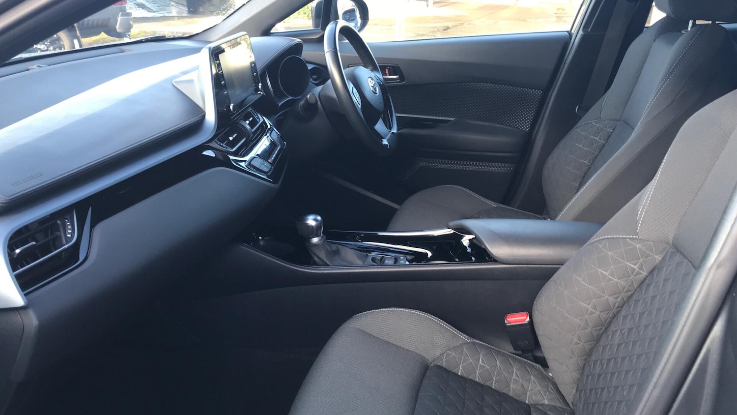 Used Toyota C-HR for sale - 77958388: Photo 10