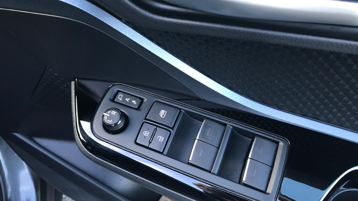 Used Toyota C-HR for sale - 77958388: Photo 20