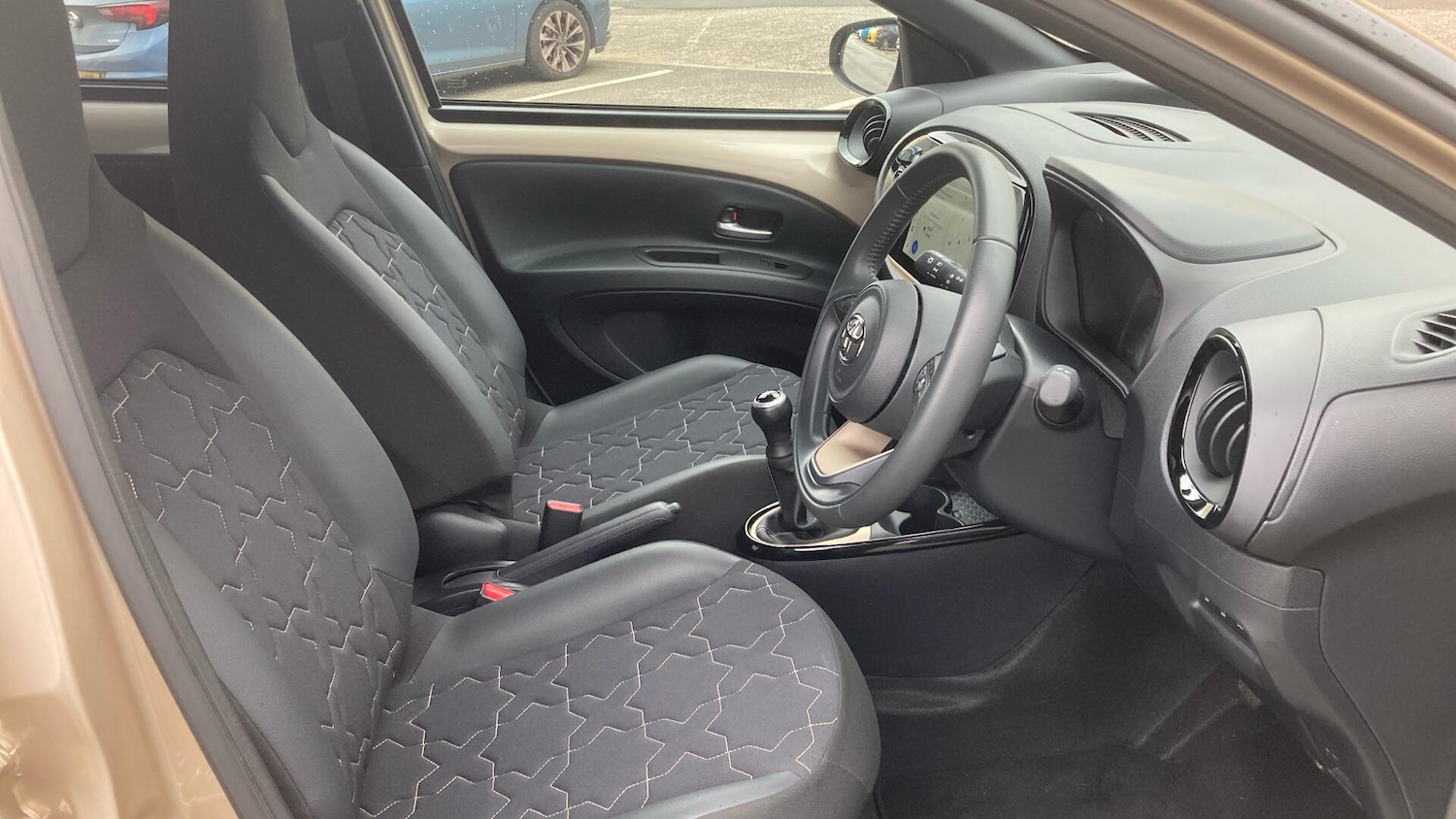 Used Toyota Aygo X 2024 for sale - 76735479: Photo 11