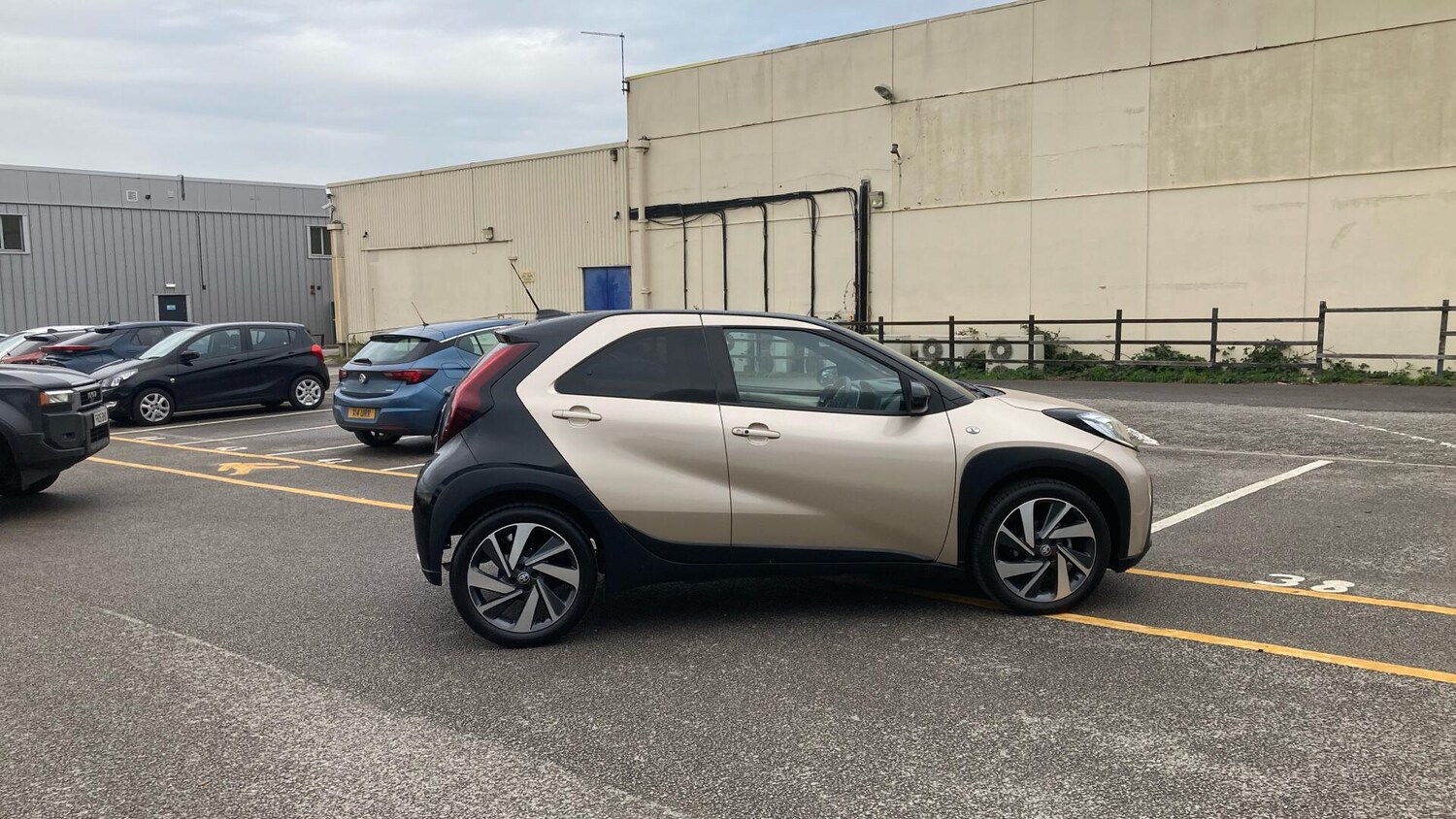 Used Toyota Aygo X 2024 for sale - 76735479: Photo 16