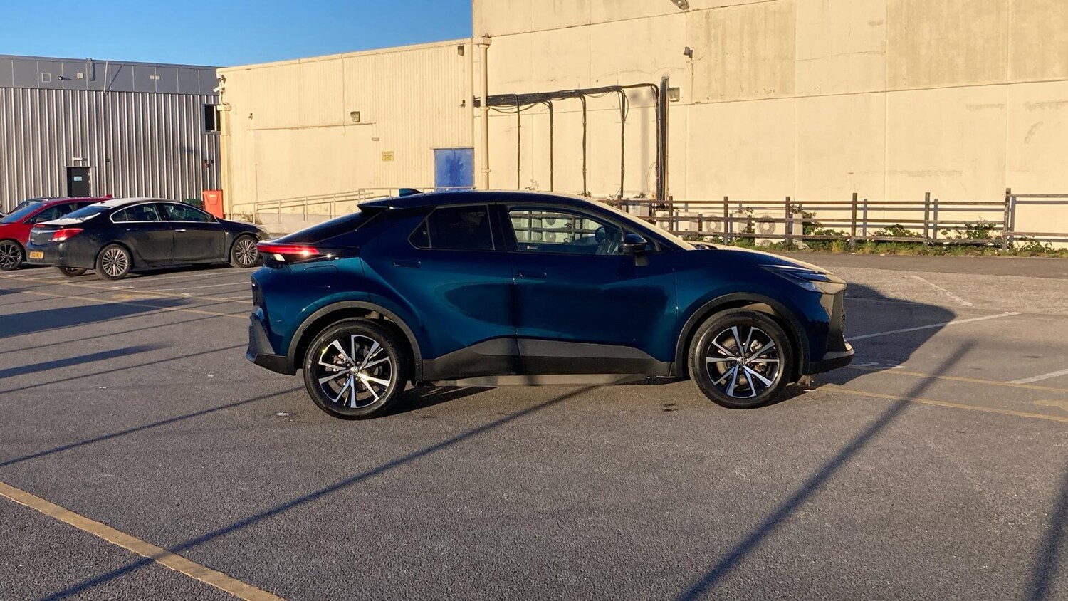 Used Toyota C-HR 2024 for sale - 77091205: Photo 16