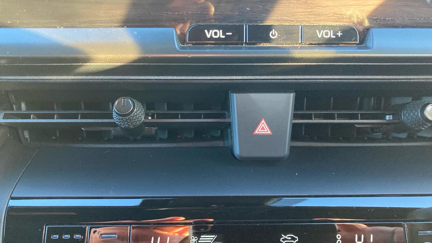 Used Toyota C-HR 2024 for sale - 77091205: Photo 25