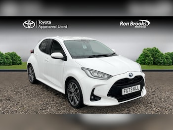 Used Toyota Yaris 2023 for sale - 77015906: Photo
