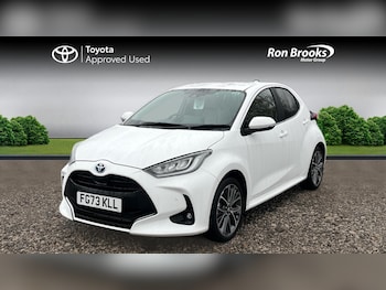 Used Toyota Yaris 2023 for sale - 77015906: Photo