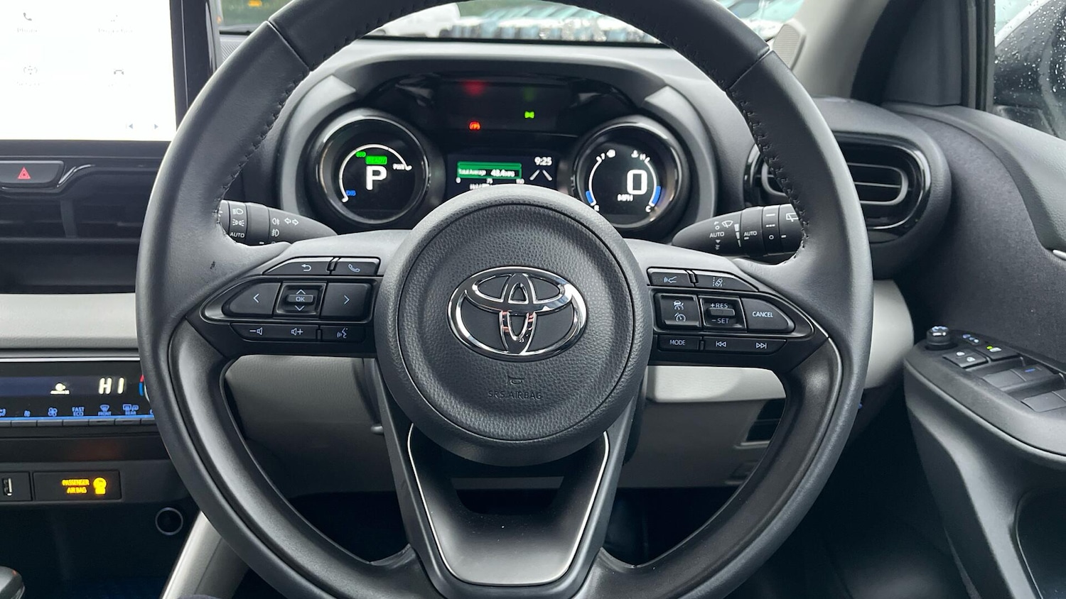 Used Toyota Yaris 2023 for sale - 77015906: Photo 6