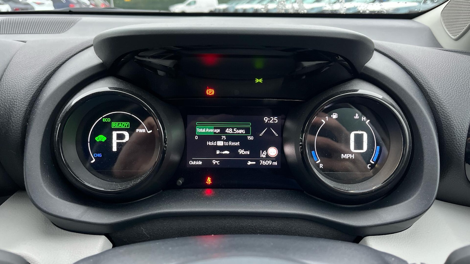 Used Toyota Yaris 2023 for sale - 77015906: Photo 9