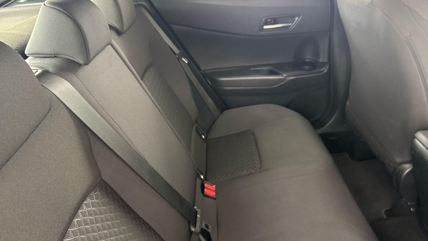 Used Toyota C-HR 2022 for sale - 78185680: Photo 11