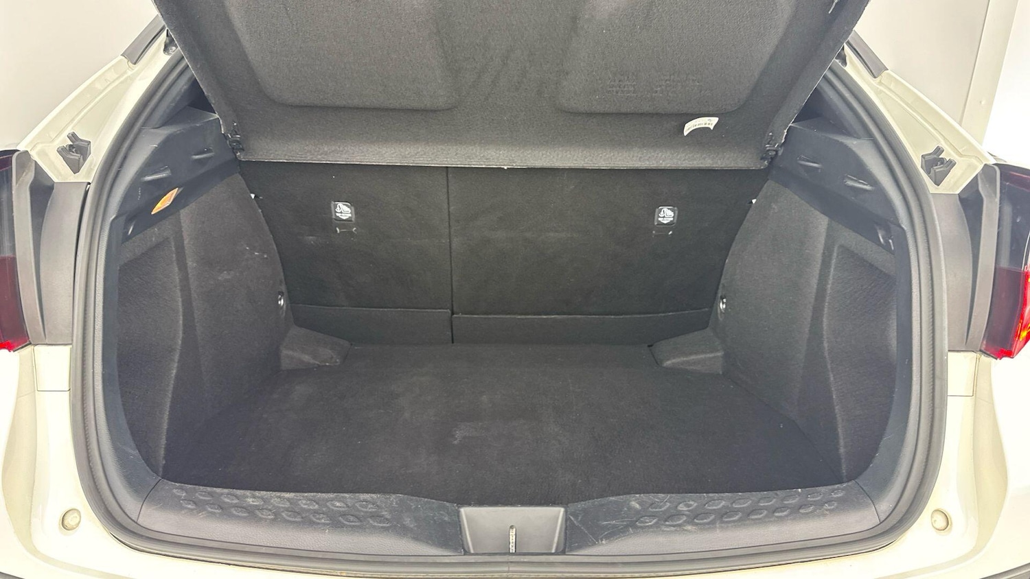 Used Toyota C-HR 2022 for sale - 78185680: Photo 16